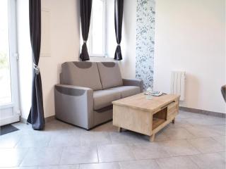 Beautiful Apartment In Sainteny - 7