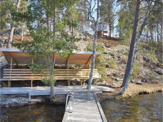 Two-Bedroom Holiday Home In Kvillfors - Kvillsfors - 1