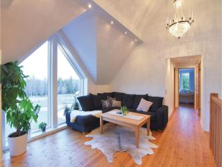 Beautiful Home In Aneby With Wifi - Aneby - 7