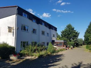 Landhotel Trampe - Trampe - 8