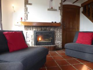 Vintage Farmhouse with Garden, Roofed Terrace, BBQ - Gouvy - 2