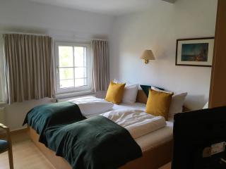 Hotel-Pension Seeadler - Prerow - 1