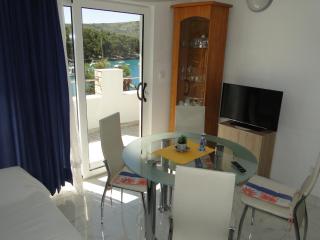 Mir Apartments - Primošten - 3