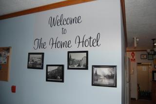 The Home Hotel - Boissevain - 9