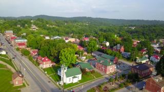 Harbor Haus Inn & Suites - Hermann - 0