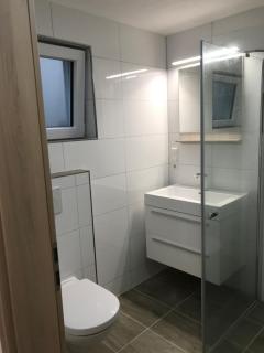 Einliegerwohnung mit Terrasse - Friedrichshafen - 6