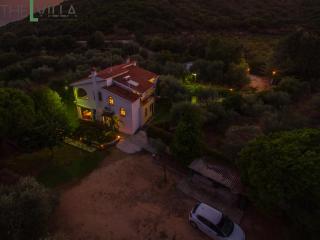 The L Villa - Néa Péramos - 3