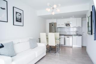 Bristol Sunset Beach - Holiday Apartments - 6