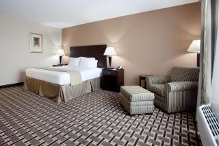 Holiday Inn Express Pembroke by IHG - 6
