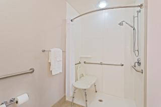 Holiday Inn Express & Suites Tavares by IHG - 2