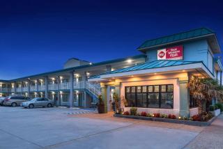 Best Western Plus Holiday Sands Inn & Suites - Norfolk - 0