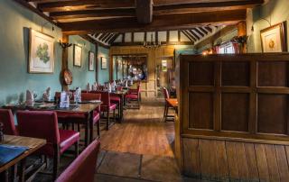 The Bell Inn Hotel - Horndon on the Hill - 9