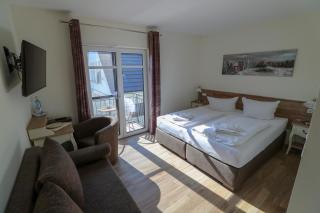Usedom Bike Hotel & Suites - Karlshagen - 3