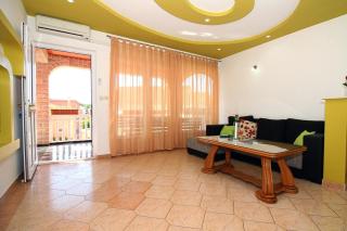 House with outdoor pool in Tisno - Tisno - 5