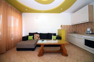 House with outdoor pool in Tisno - Tisno - 3