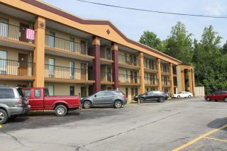 Scottish Inn Knoxville - Knoxville - 7