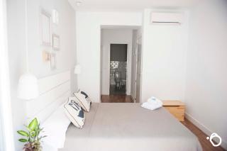 Hotel Smile & Co Hostal Boutique - Alicante - 7