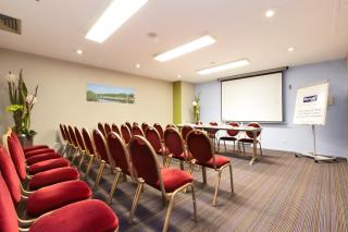 Kyriad Hotel Nevers Centre - Nevers - 3