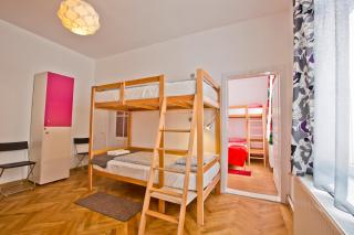 Centrum House Hostel - Brasov - 3