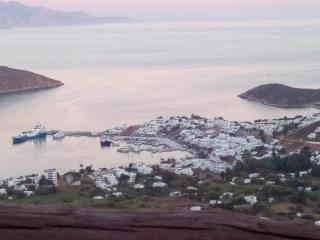 Traditional stone house with breathtaking view - Serifos Chora - 9
