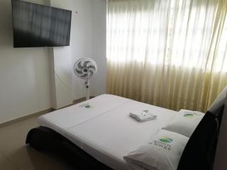 Hotel Avenida El Bosque - Floridablanca - 2
