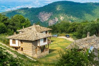 Leshten Guest Homes - Leshten - 0
