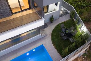Nisos Villa, walking distance to the beach & shops, By ThinkVilla - Sfakaki - 2