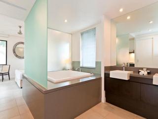 Luxury Apartments at Temple Resort and Spa Port Douglas - Port Douglas - 6