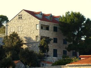 Guesthouse Pomena - Pomena - 0