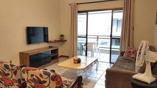 Apto na quadra do mar em Meia Praia Itapema, 2 dorm, 6 pessoas - Itapema - 8