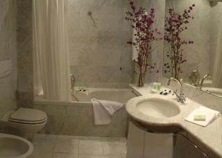 Grand Hotel Gardone - Gardone Riviera - 8