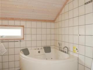 Three-Bedroom Holiday Home In Jerup - 6