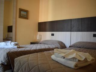 Hotel Bamby - Rimini - 1