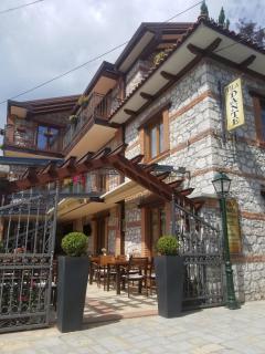 Vila Dante Boutique Hotel - Tushemisht - 2