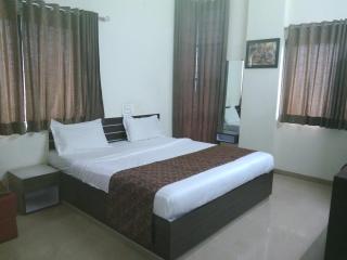 Balaji Lodging - Pandharpur - 3