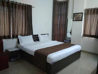 Balaji Lodging - Pandharpur - 1