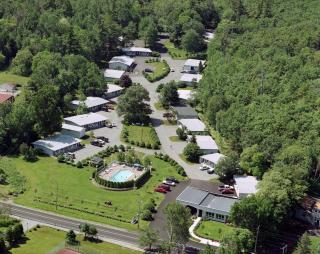 Bar Harbor Motel - 8