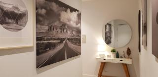 Ivanhoe Apartments - 5