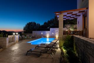 Ageri Traditional Villa - 2