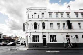 East Brunswick Hotel - 2