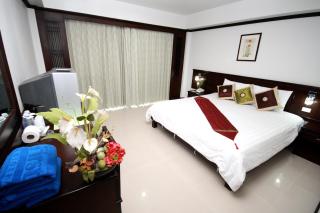 First Residence Hotel - 9
