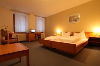 Hotel Weisse Taube - Aschersleben - 6
