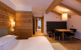 Hotel Europeo Alpine Charme & Wellness - Pinzolo - 4