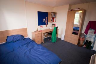 Destiny Student - Meadow Court - Edinburgh - 8