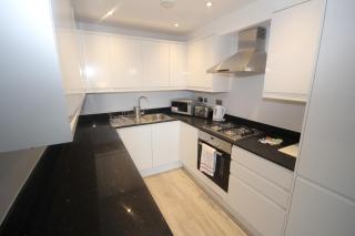 Holden Court Apartments - Apt 3 - 2
