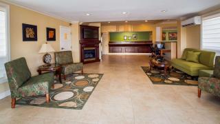 The Inn on Storrs - 3