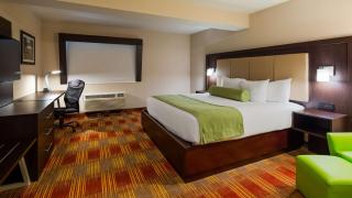 The Inn on Storrs - 8