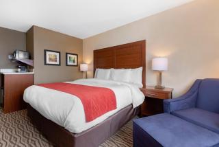 Comfort Inn & Suites - Bowmanville - 3