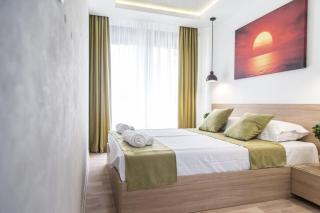 Empire Luxury Apartments - 9