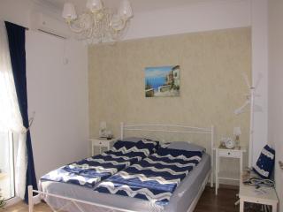 Apartment "Happiness" near metro and center - Atene - 4